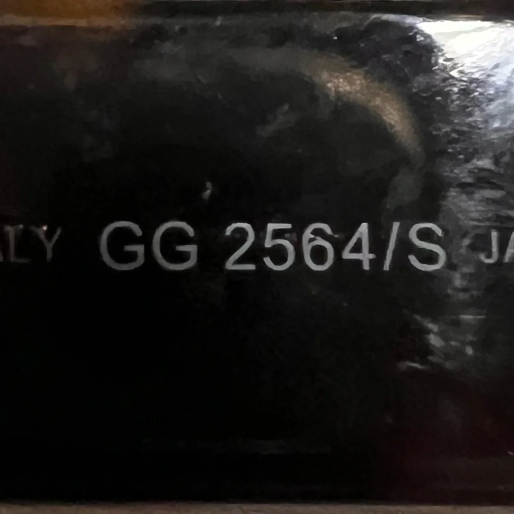 GUCCI SUNGLASSES IN EXCELLENT USED CONDITION - Picture 6 of 13